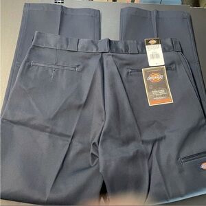 Dickies loose fit double knee pants size 40x32 nice for work NWT